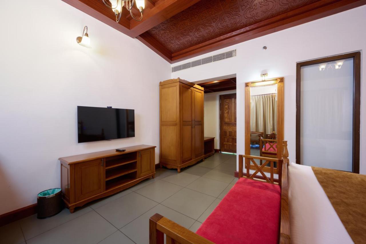 Gokulam Grand Resort & Spa, Kumarakom Ngoại thất bức ảnh