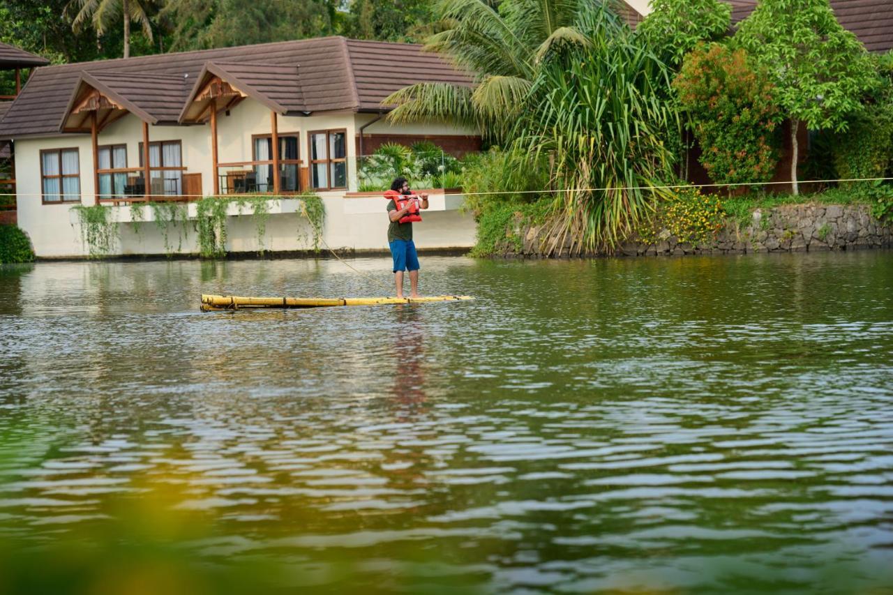 Gokulam Grand Resort & Spa, Kumarakom Ngoại thất bức ảnh