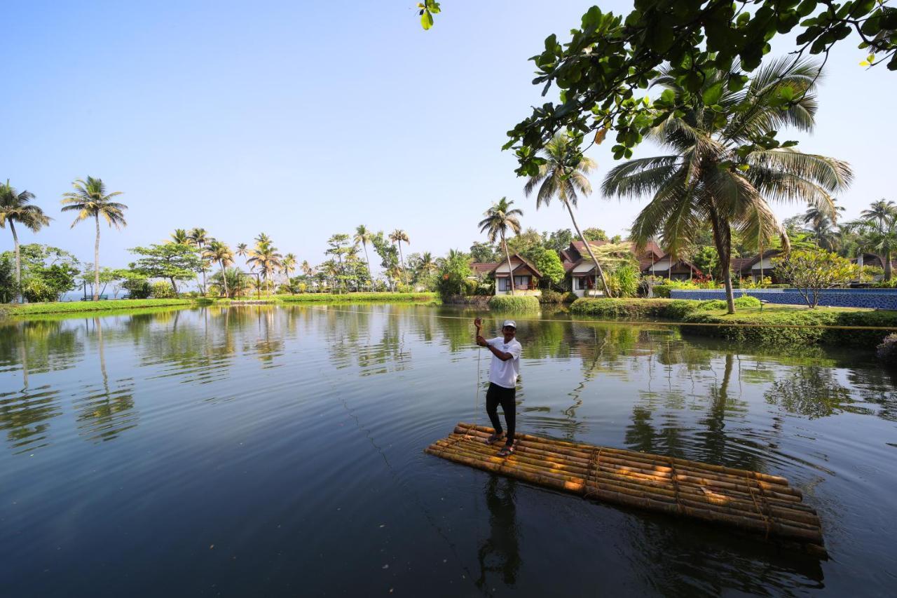 Gokulam Grand Resort & Spa, Kumarakom Ngoại thất bức ảnh