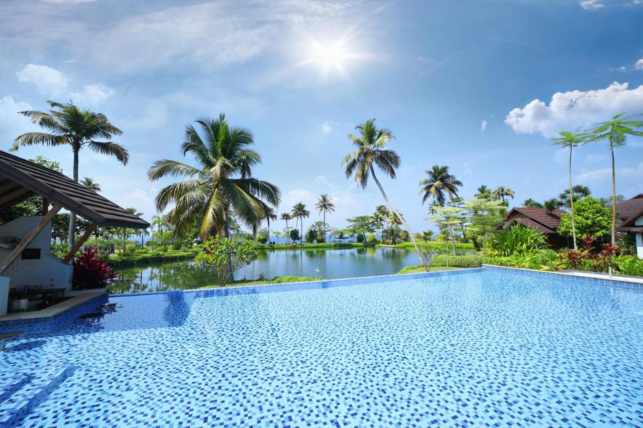 Gokulam Grand Resort & Spa, Kumarakom Ngoại thất bức ảnh