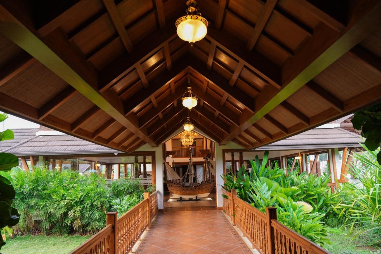 Gokulam Grand Resort & Spa, Kumarakom Ngoại thất bức ảnh
