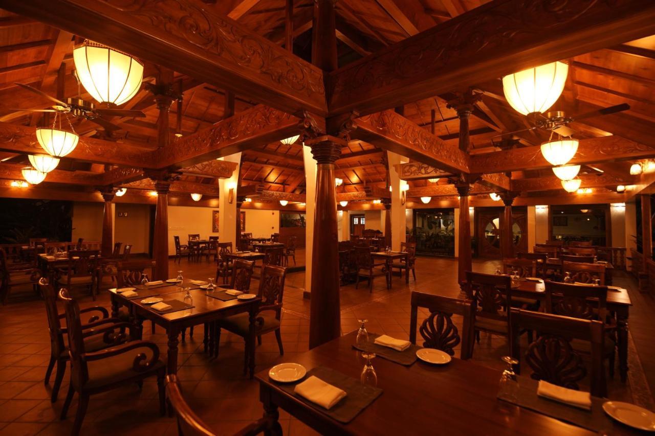 Gokulam Grand Resort & Spa, Kumarakom Ngoại thất bức ảnh