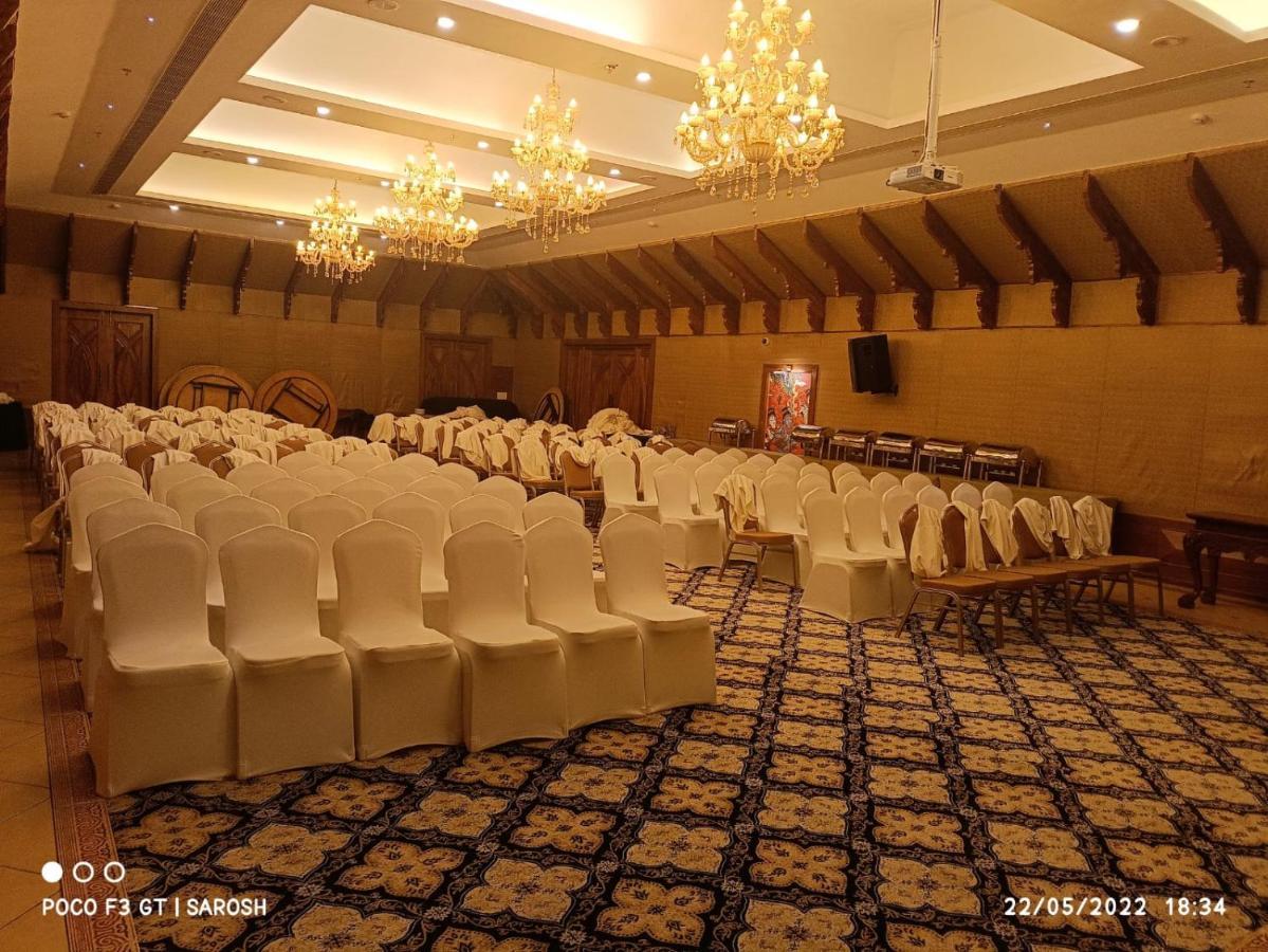 Gokulam Grand Resort & Spa, Kumarakom Ngoại thất bức ảnh