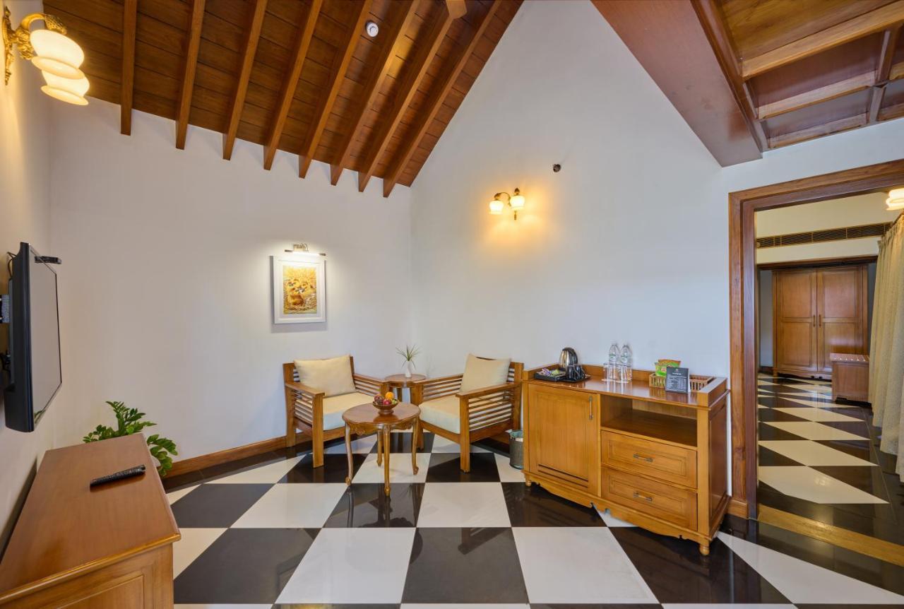 Gokulam Grand Resort & Spa, Kumarakom Ngoại thất bức ảnh